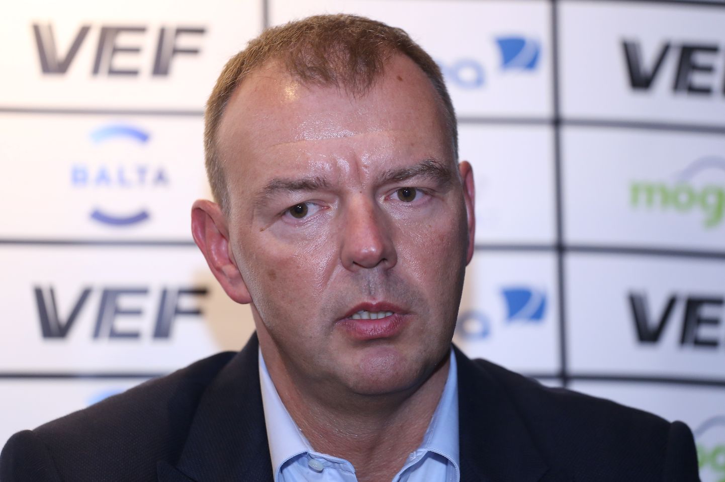Basketbola  kluba "VEF Rīga" valdes priekšsēdētājs Māris Martinsons piedalās preses konferencē, kurā informē par "VEF Rīga" jauno sezonu.