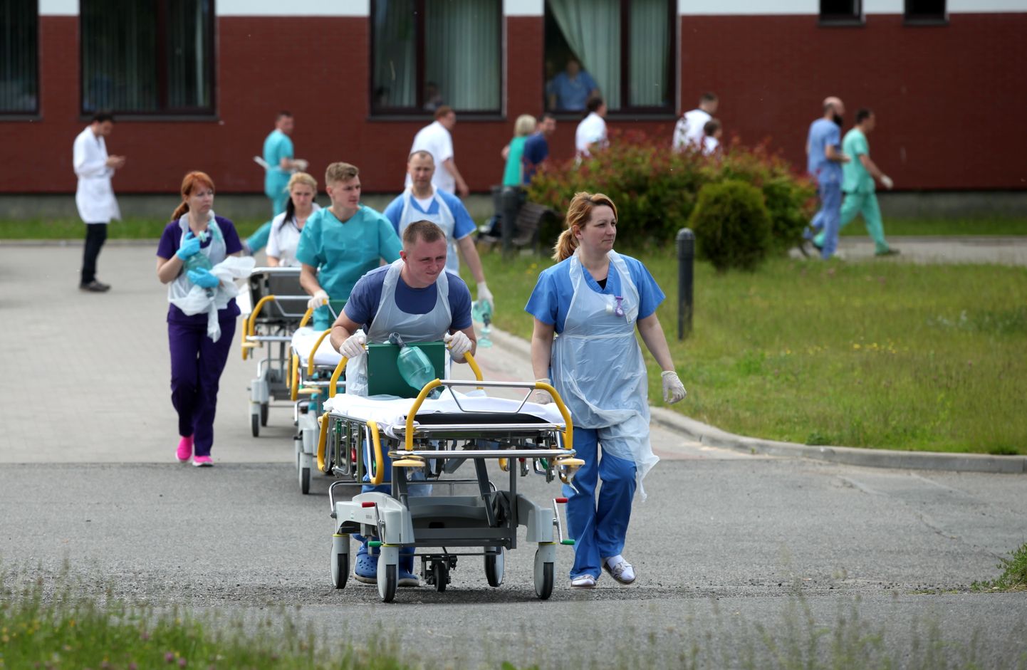 ASV speciālo spēku militāo mācību laikā cetušie tiek nogādāti Rīgas Austrumu klīniskajā universitātes slimnīcā. Ilustratīvs attēls