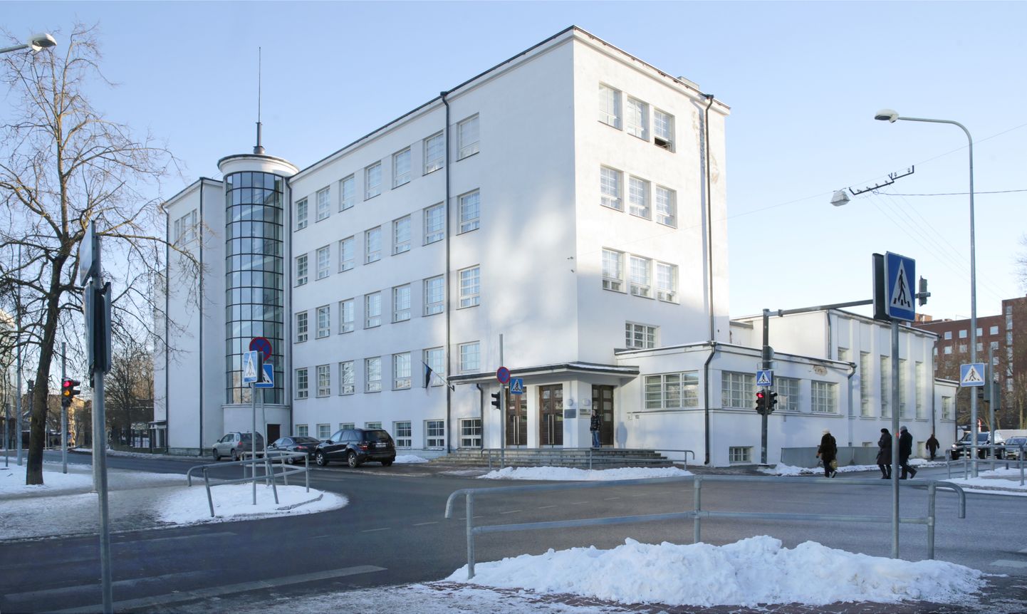 Здание Таллиннской Кесклиннаской русской гимназии.