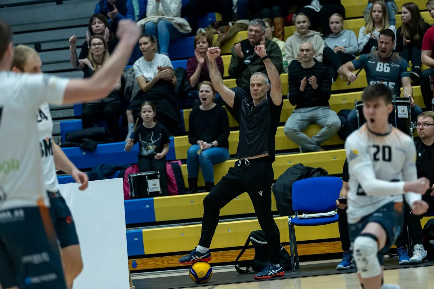 Kas Rakvere peatreener saab võidujoovastusest käed taeva poole tõsta ka tuleval hooajal, näitab aeg, aga head eeldused on selleks kodulinna naasvate pallurite näol loodud.
