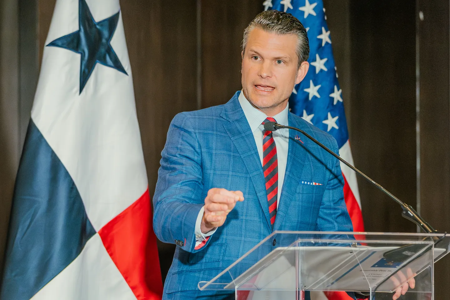 Pete Hegseth Panamas.