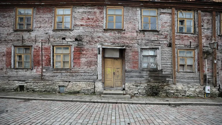 Уус, 9