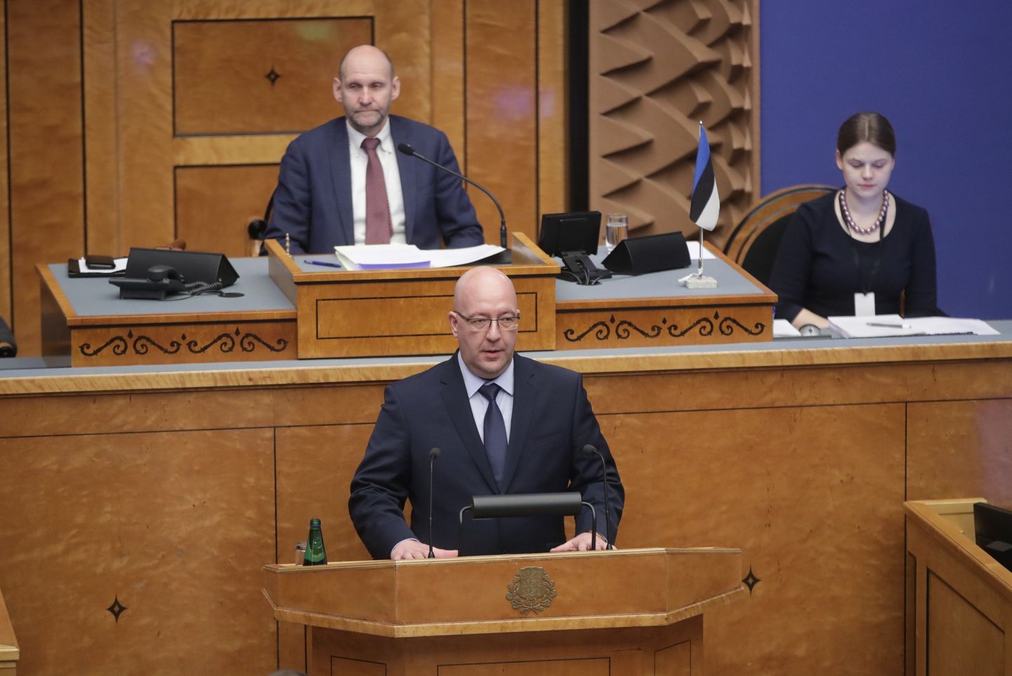Uus maaeluminister Arvo Aller andis teisipäeval riigikogu ees ametivande.