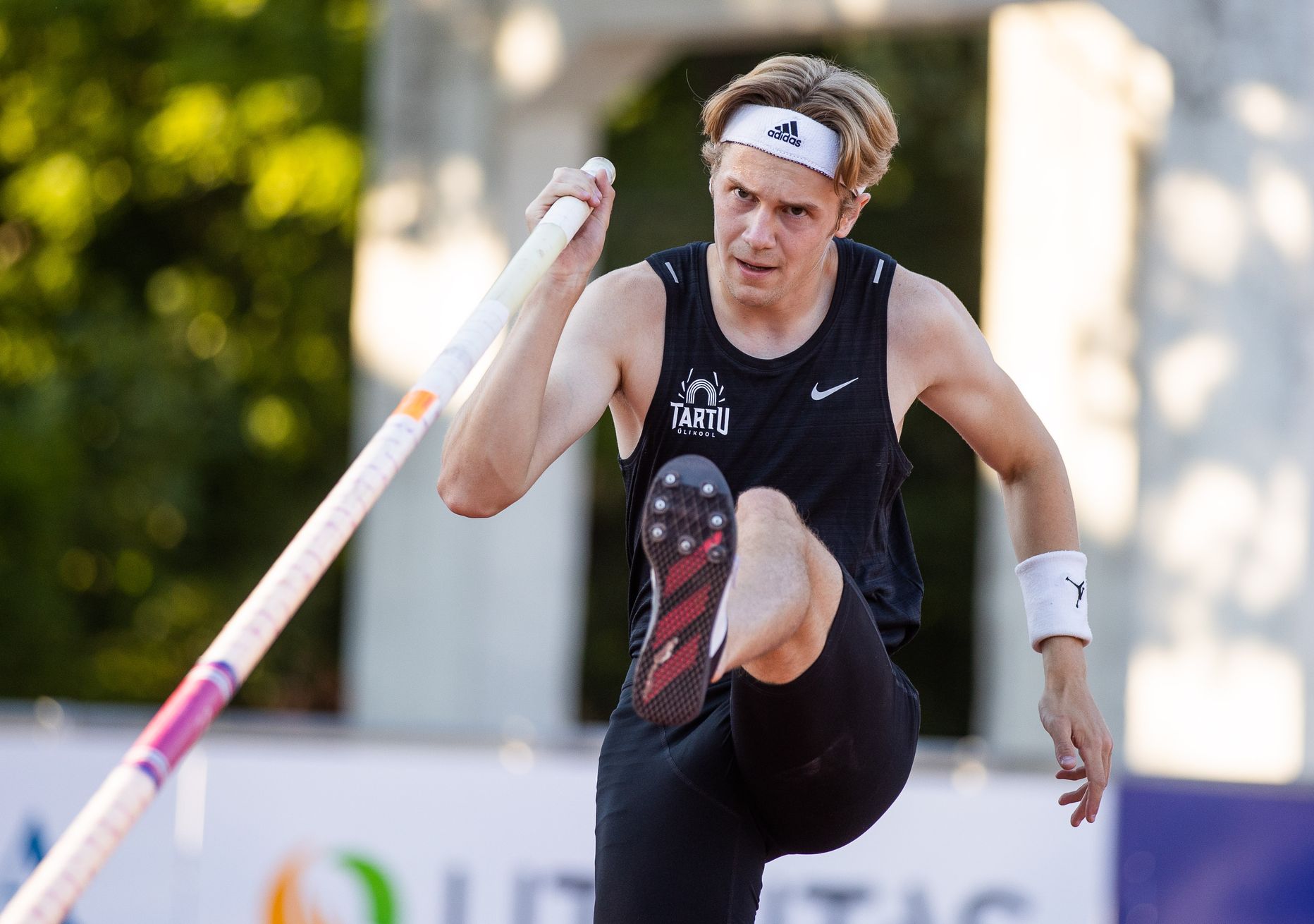Eerik Haamer võitis Eesti teivashüppe meistritiitli 5.50ga, ent hooaeg läks tervikuna untsu.
