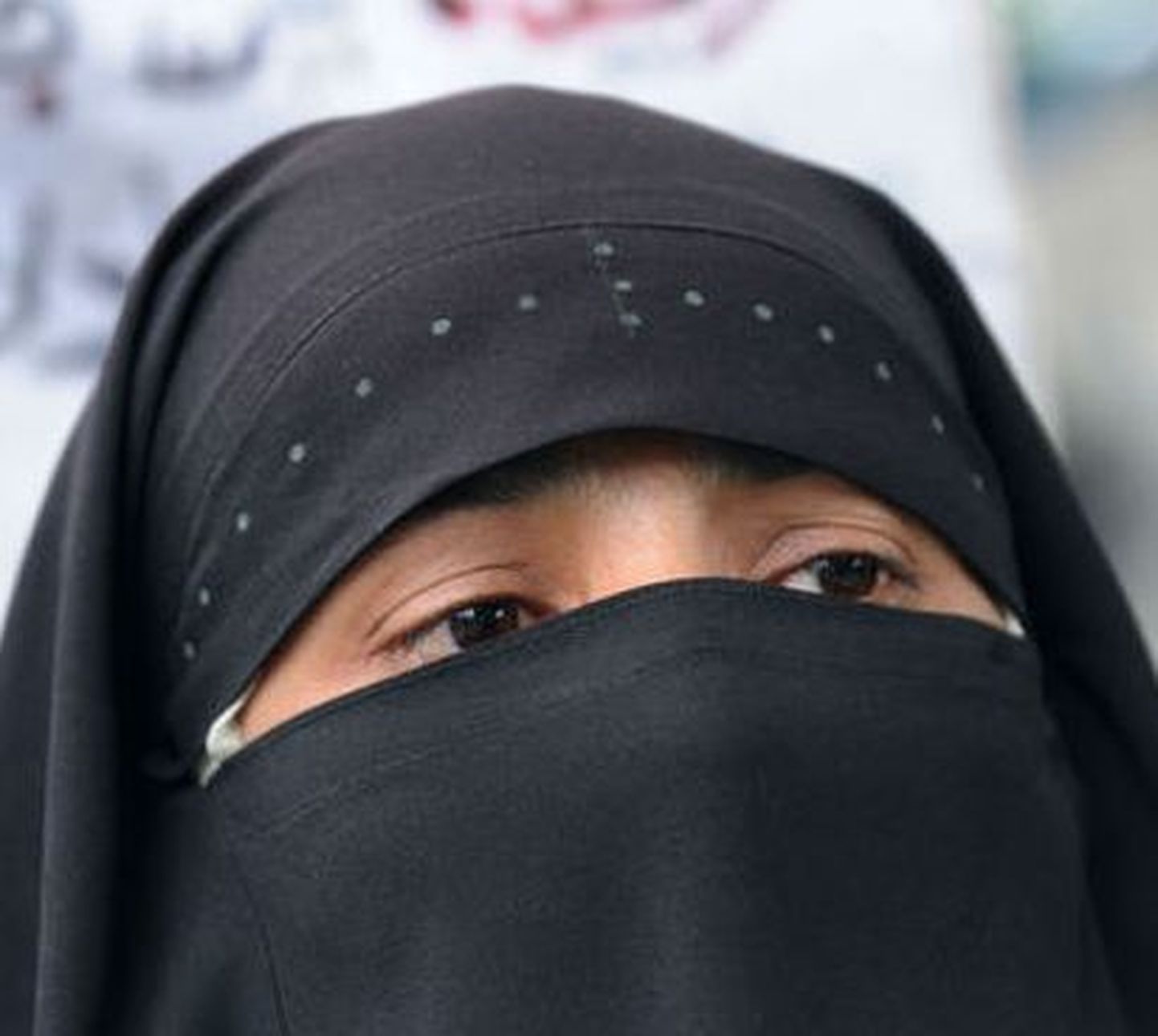 Saudi Araabia iluduskuningannaks valitu ei tohi nägu paljastada
