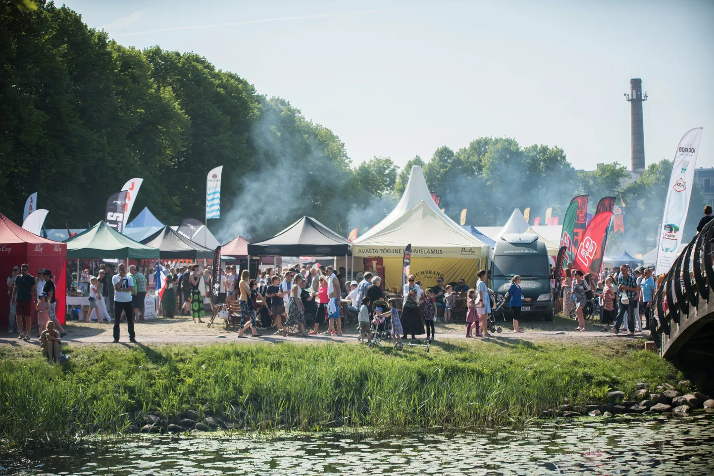 Pärnu Grillfestil tegutsenud ettevõtjate ajutine tööjõud oli valdavalt töötajate registrisse kantud. Maksuamet kavatseb suvel lisaks Grillfestile ka teisi avalikke üritusi kontrollida.