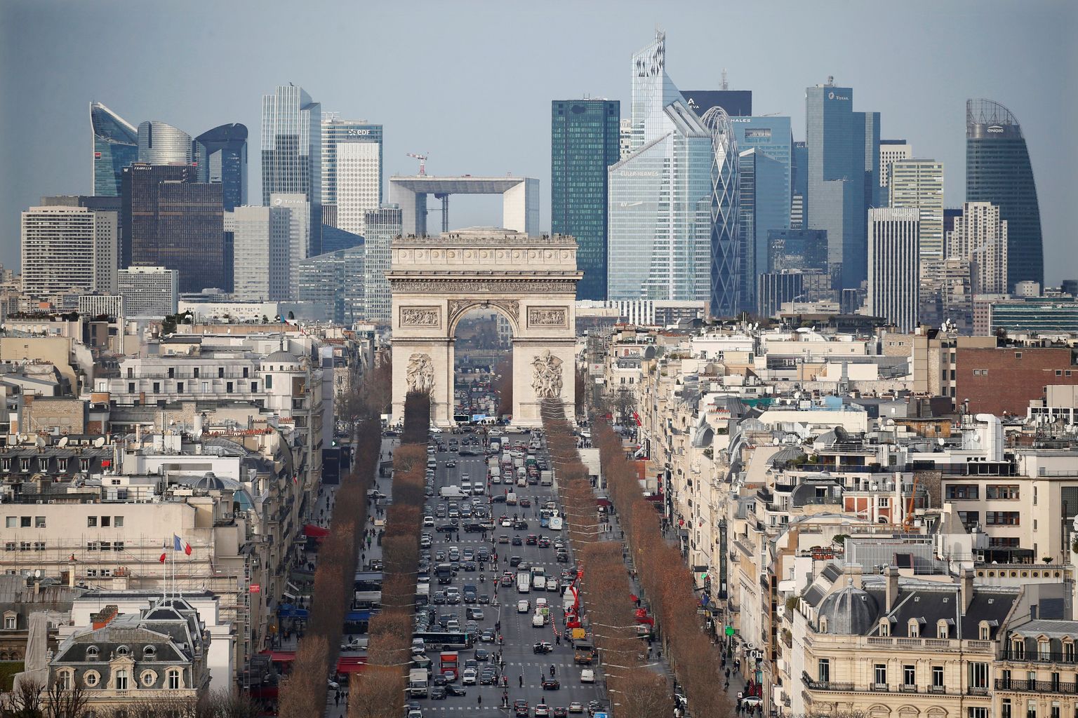 Pariisi kesklinn, La Defense'i ärirajoon, Arc de Triomphe ja Champs-Élysées' avenüü