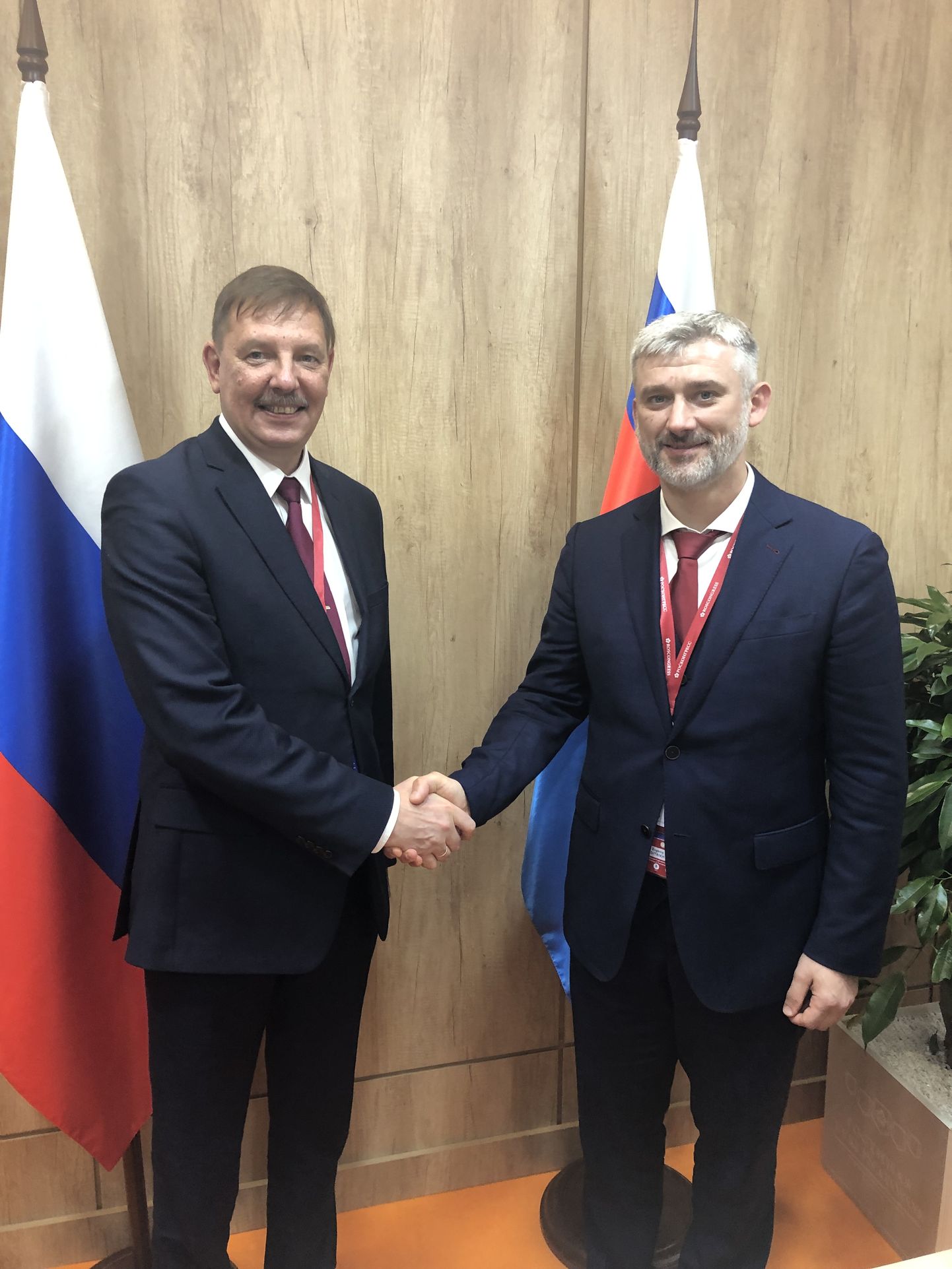Majandus- ja taristuminister Taavi Aas kohtus Peterburis Vene transpordiministri Jevgeni Ditrihhiga.