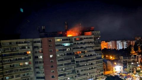 ВИДЕО ⟩ В Румынии ночью в многоквартирный дом врезался российский дрон