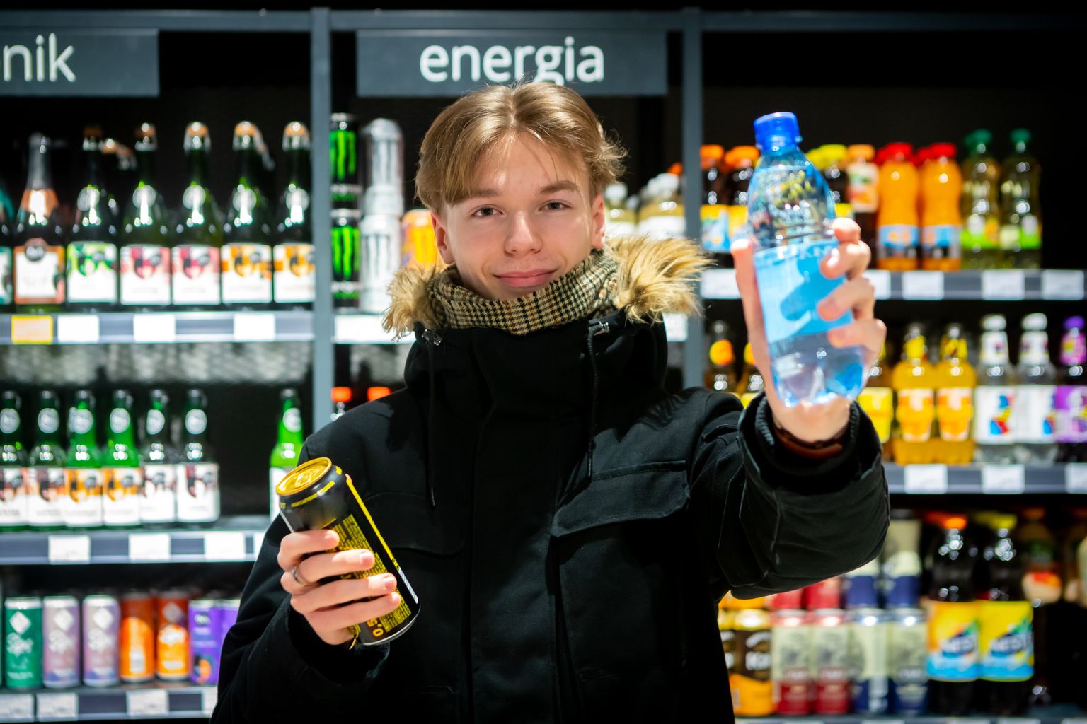 TEAB KÕRVALMÕJUDEST: Saaremaa gümnaasiumi õpilane Kennet Puiestee energiajooke ei tarbi.