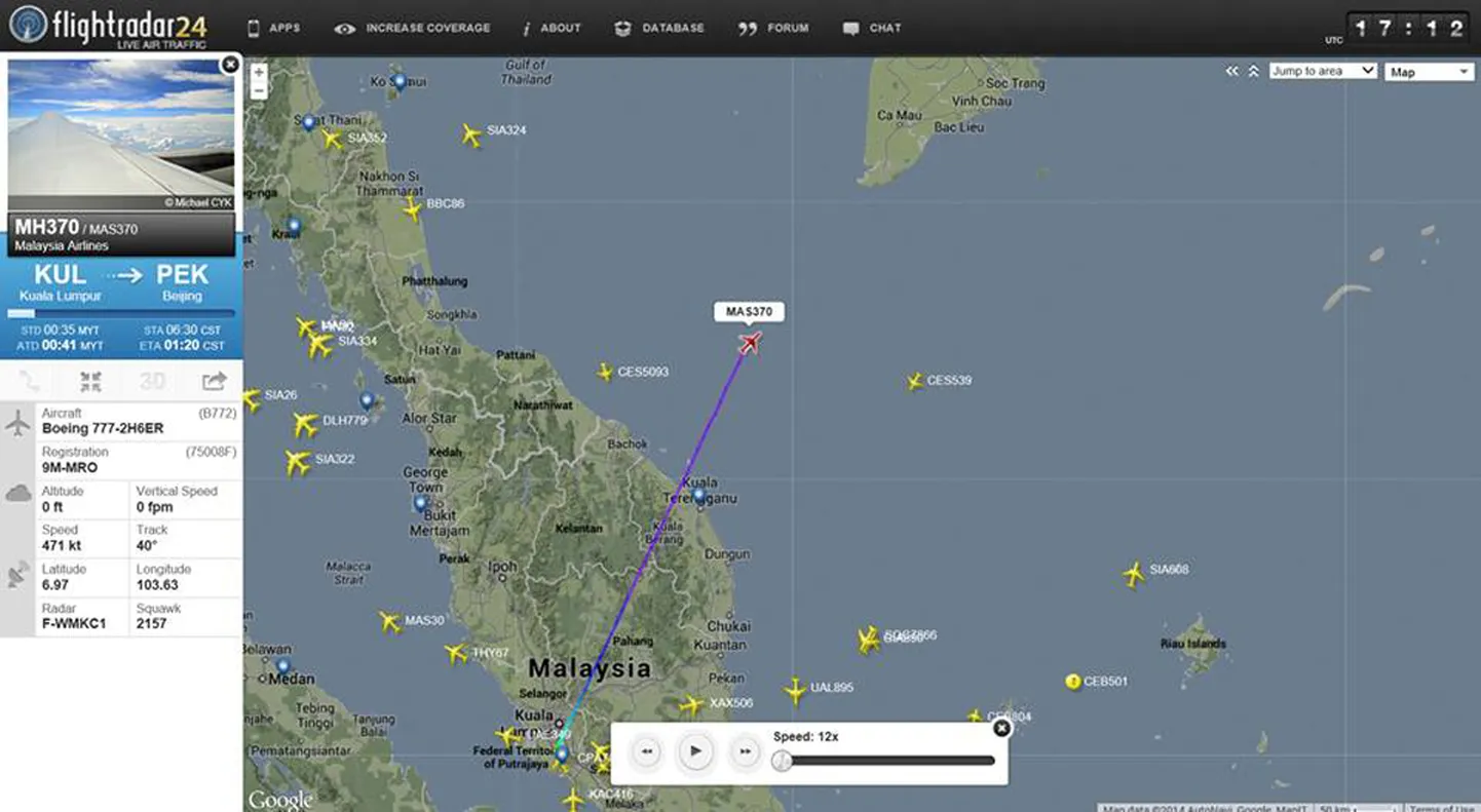 Kuvatõmmis lende reaalajas jälgivalt leheküljelt flightradar24.com, millel on näha, et Malaysia Airlinesi lennuk Boeing 777-200, mis lendas Malaisiast Kuala Lumpurist Hiinasse Pekingisse, jäi kadunuks 8. märtsil 2014, kui lendas Lõuna-Hiina mere kohal. Lennuki kadumine on seni lahendamata.