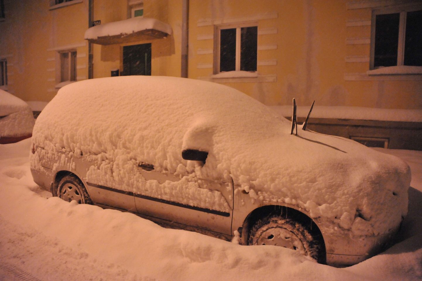 Lumetorm vallutas Tartu. Pildid täna varahommikul.
