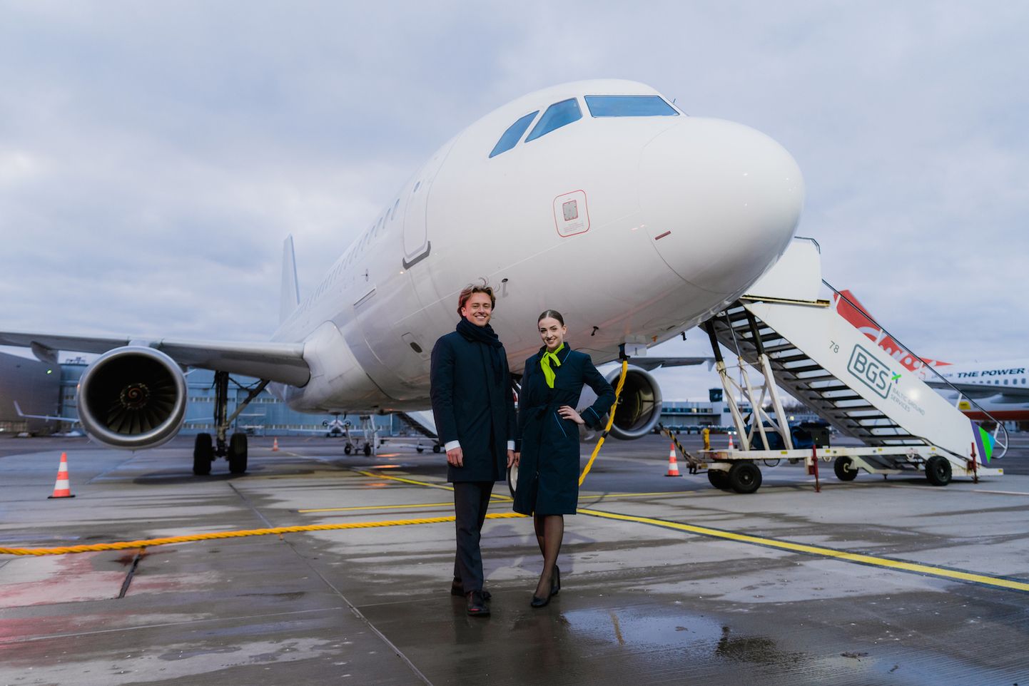 "airBaltic" vasaras sezonā nomās četras lidmašīnas ar apkalpi