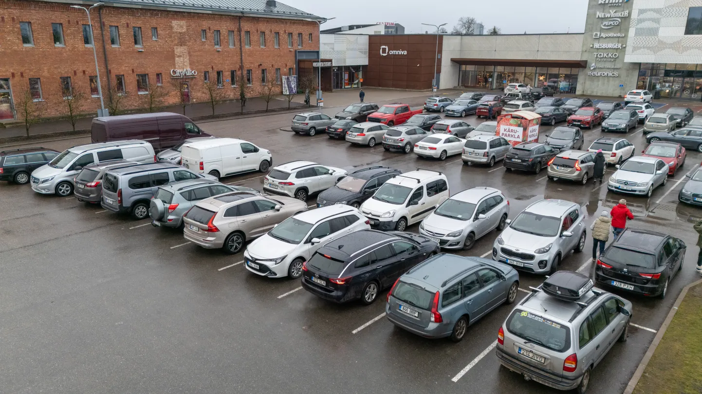 Autod parklas.