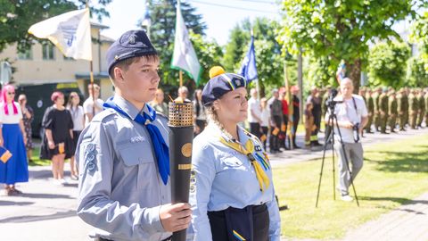 VAATA GALERIID ⟩ Maakaitsepäev tõi rahva Türile kokku