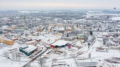 ГАЛЕРЕЯ ⟩ Вид с высоты птичьего полета: пограничный город покрылся инеем