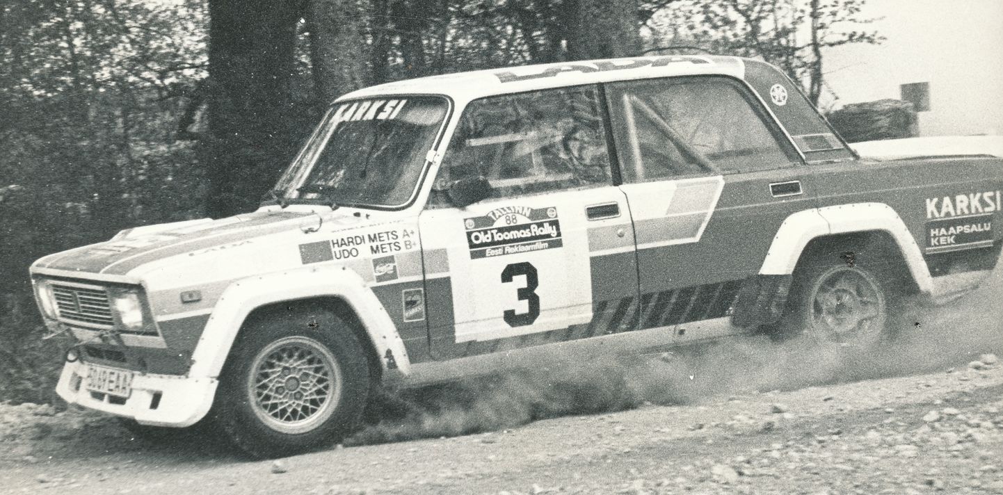 Hardi Mets ja Udo Mets 1988. aastal Old Toomase Rallyl Tallinnas Karsi Teami värvides Lada VAZ 2105 VFTSiga.