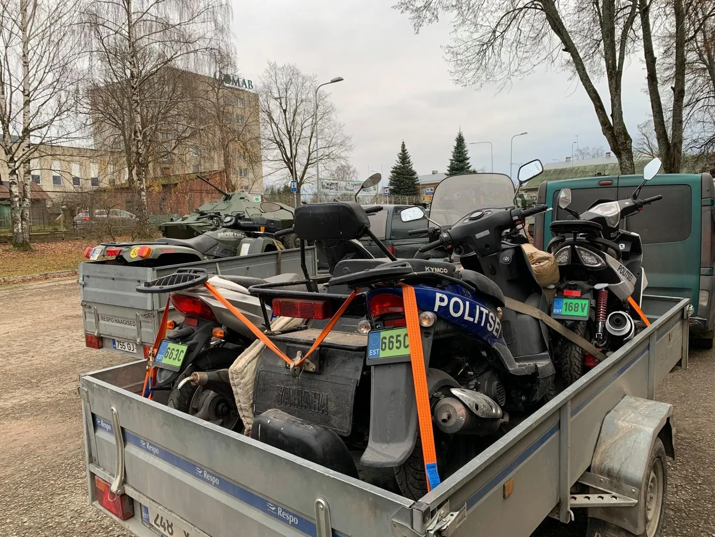 Valga militaarmuuseumi kasutusse ja kogusse jõudsid PPA rollerid, ATV, lumesaan ja maastur.