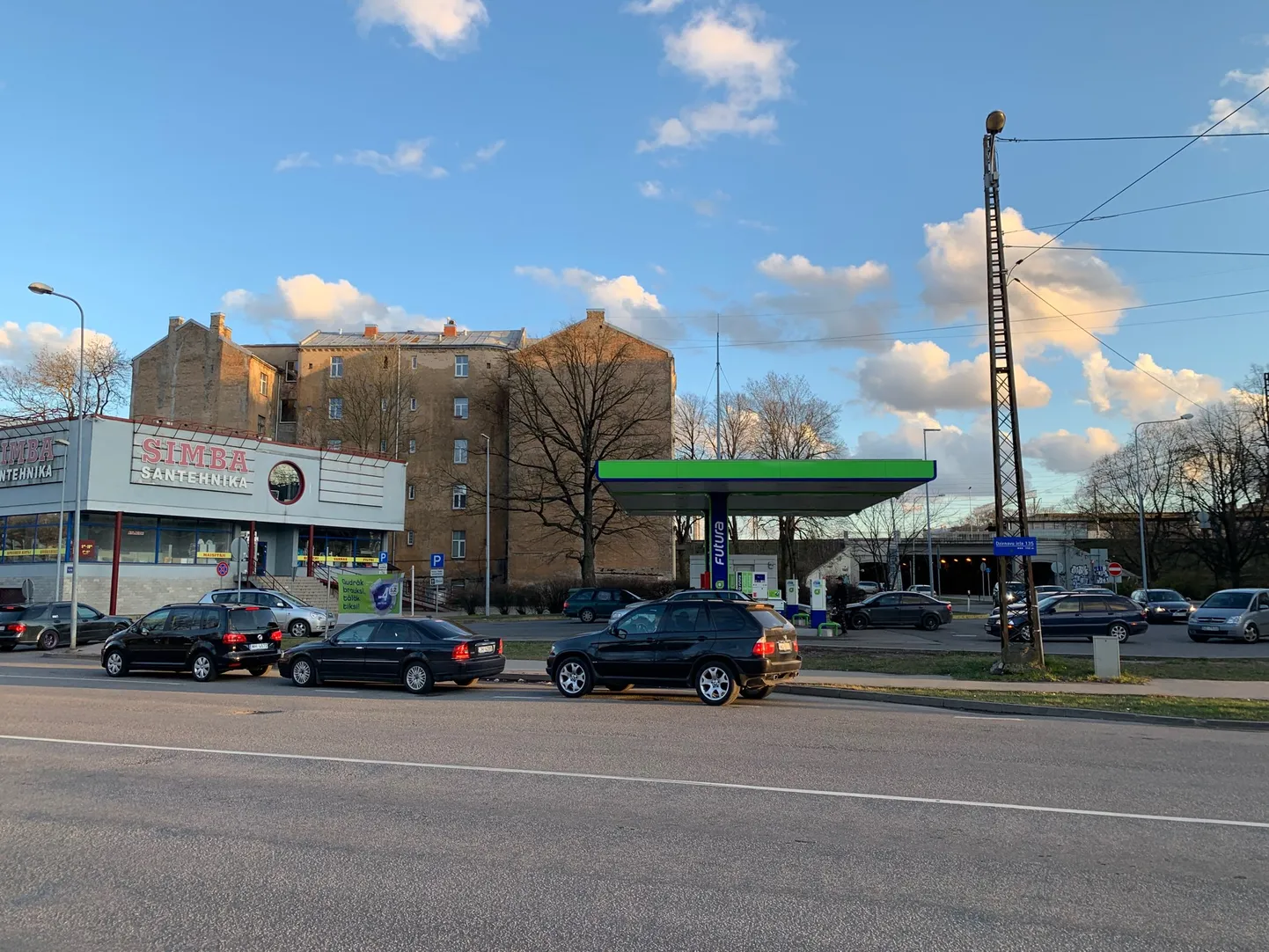 Очередь на заправке