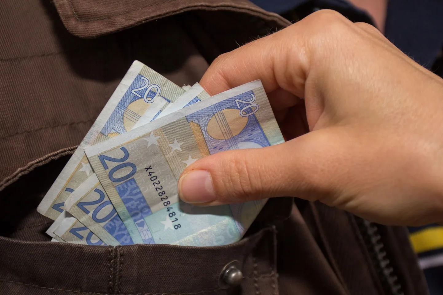 Viljandimaal kontrollitud 43 ettevõttest 12-s tuvastati ümbrikupalga ja käibe varjamise risk.