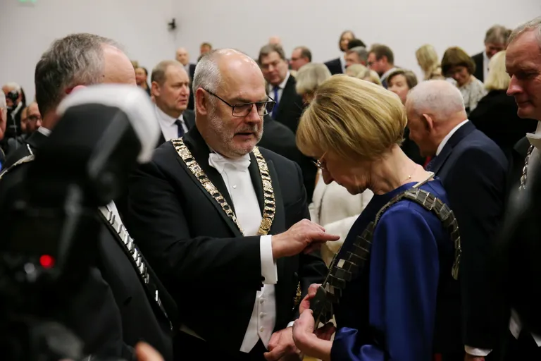 Eesti Vabariigi president Alar Karis ja Eesti Maaülikooli rektor Ülle Jaakma.