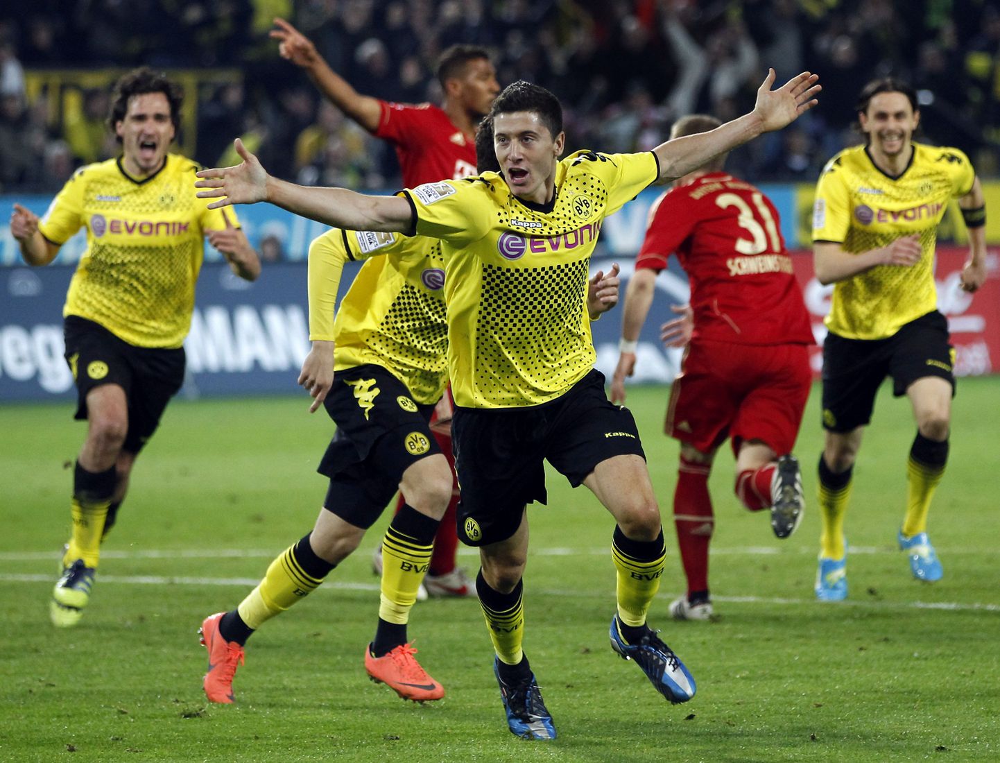 Robert Lewandowski lõi Dortmundi Borussia võiduvärava.