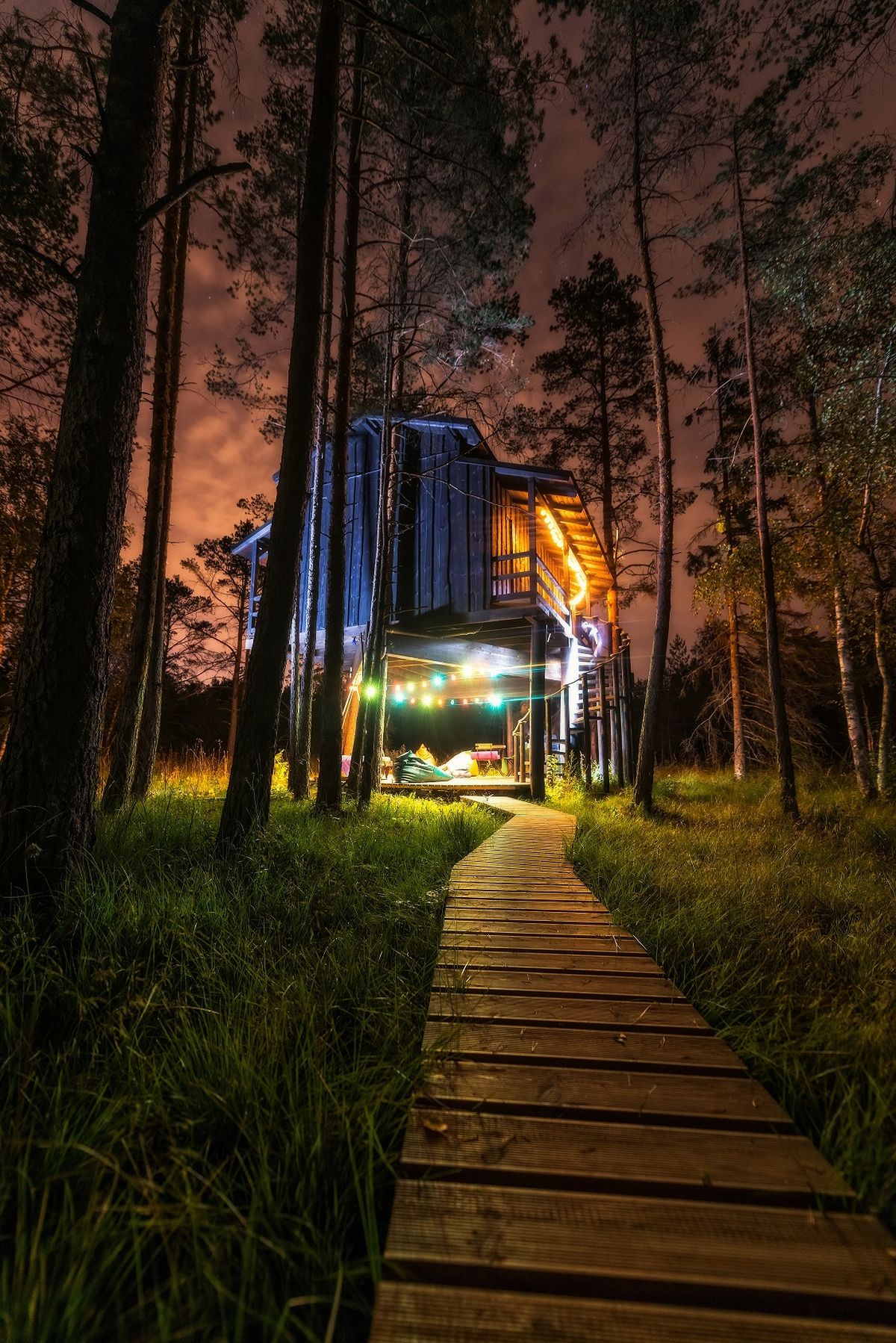Один из домов на дереве Treehouse Estonia.