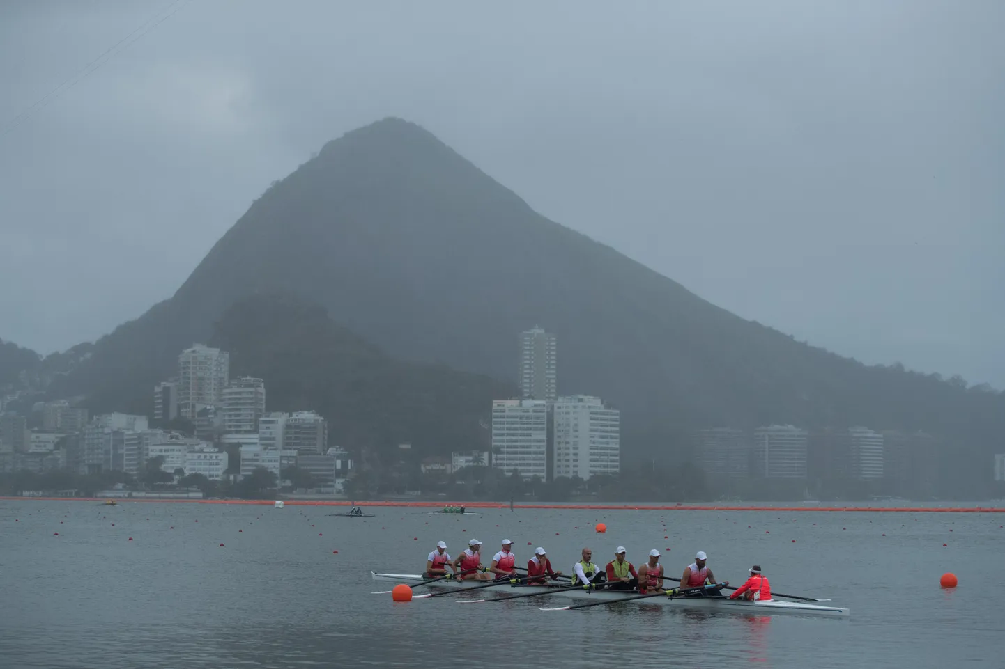 Sõudjate võistluspaik Rios. Täna oli ilm nii halb, et kõik sõidud jäeti ära.