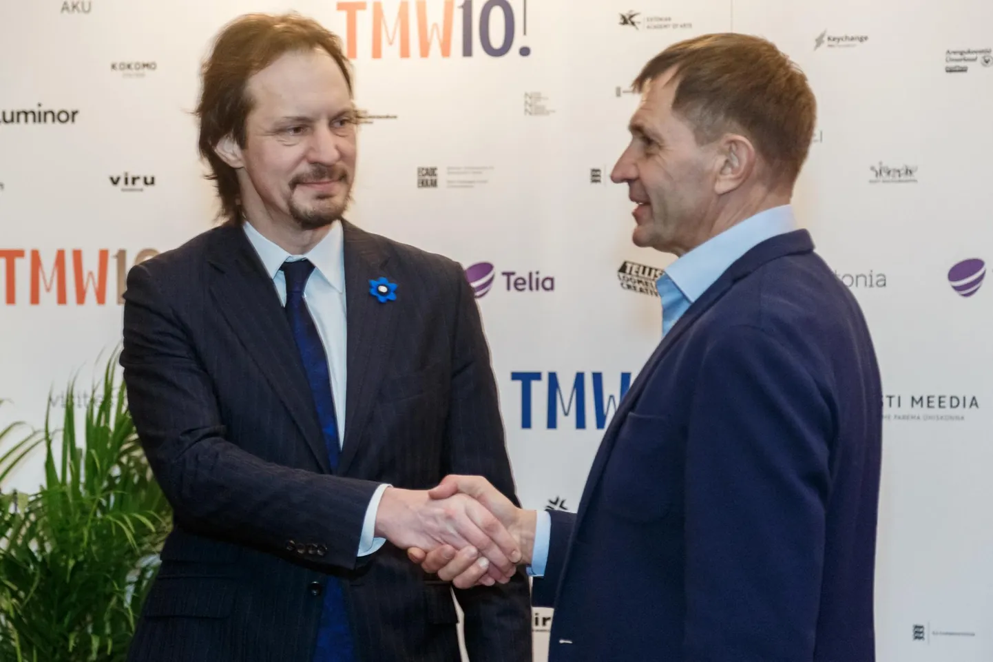 Viimastel aastatel on Eesti spordivankrit vedanud kultuuriminister Indrek Saar (vasakul) ja Eesti Olümpiakomitee president Urmas Sõõrumaa. Saare volitused said koos valitsuse vahetumisega läbi, Sõõrumaa püsib (esialgu) pukis. FOTO: Konstantin Sednev