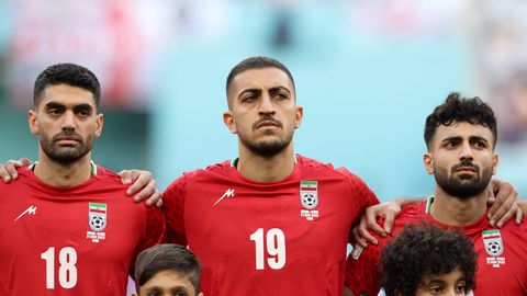 Iraani jalgpallurid protesteisid MMi avamängus riigivõimu vastu