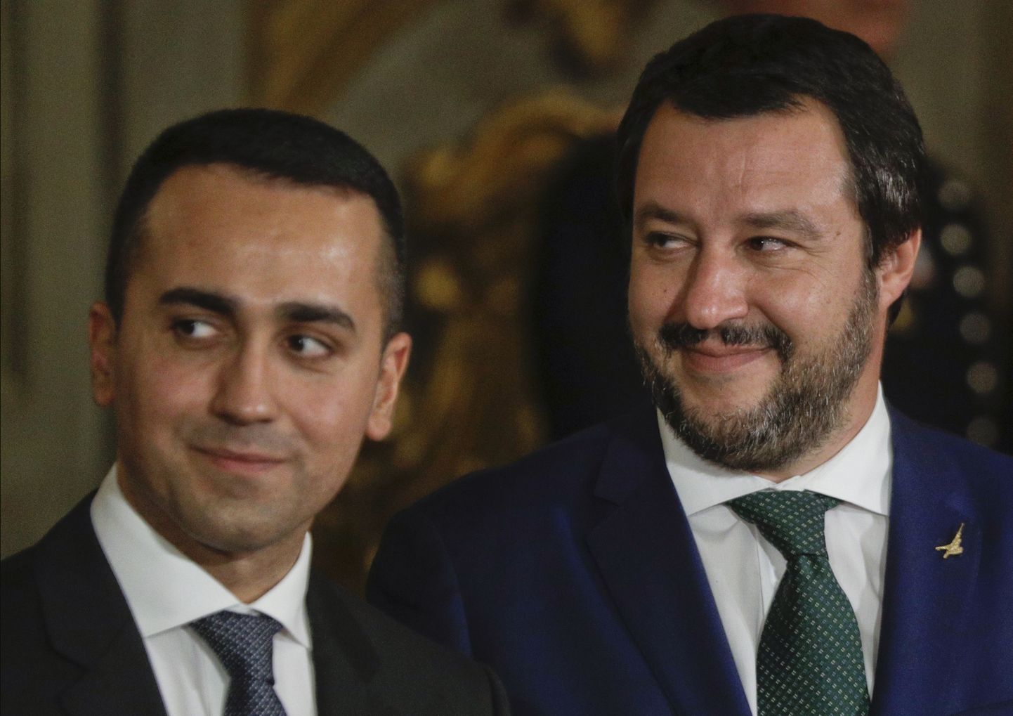 Viie Tähe Liikumise juht Luigi Di Maio (vasakul) ja Põhjaliiga liider Matteo Salvini.