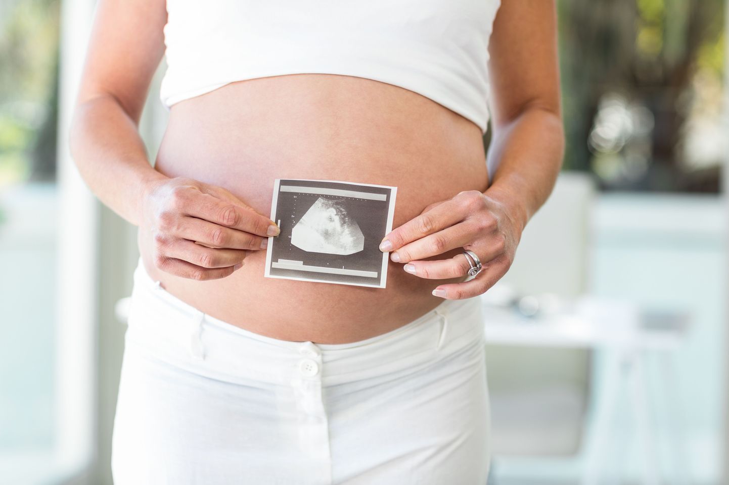 Loodusraviterapeuti ja ämmaemanda Helle Kullerkupu sõnul söövad naised platsentat, et anda kehale signaal sünnituse lõppemisest.