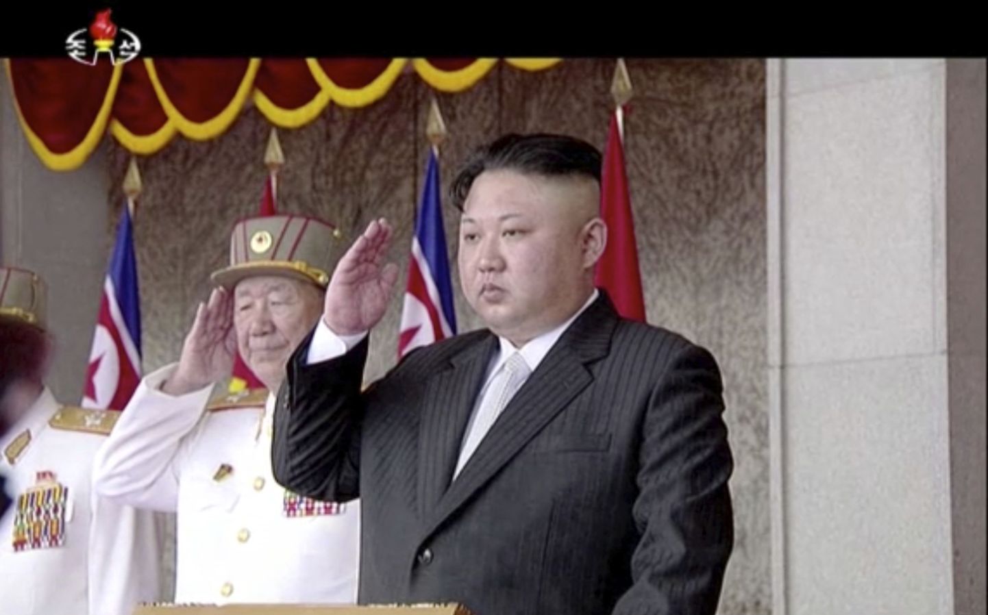 Ким Чен Ын в репортаже северокорейского ТВ.
