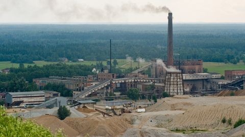 Kiviõli Keemiatööstus. Kiviõli Keemiatööstus.