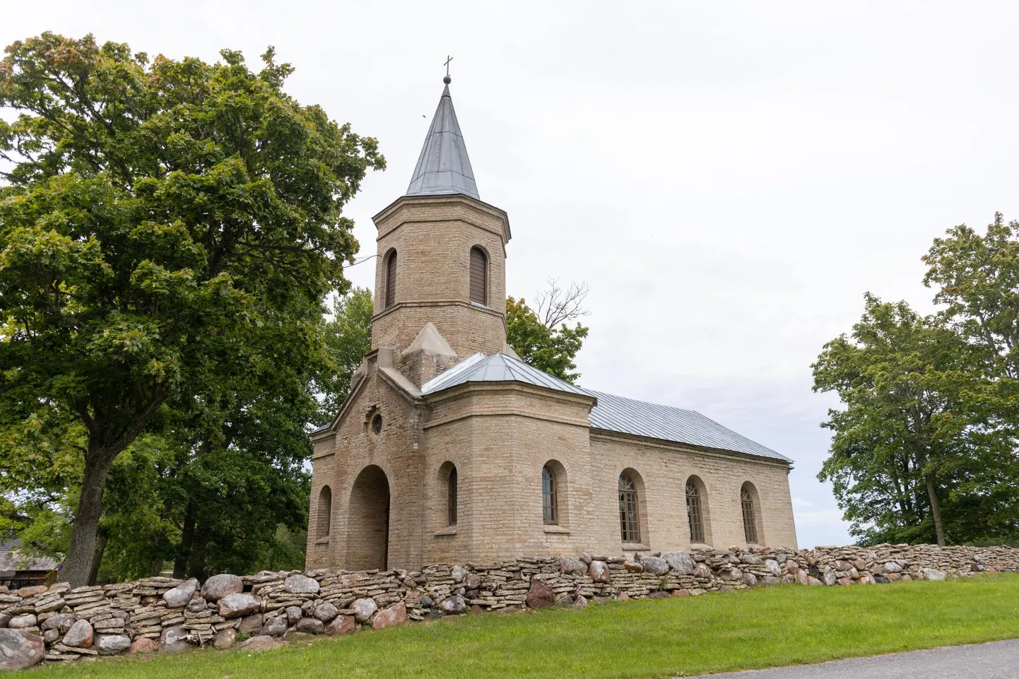Vainupea kabel.
