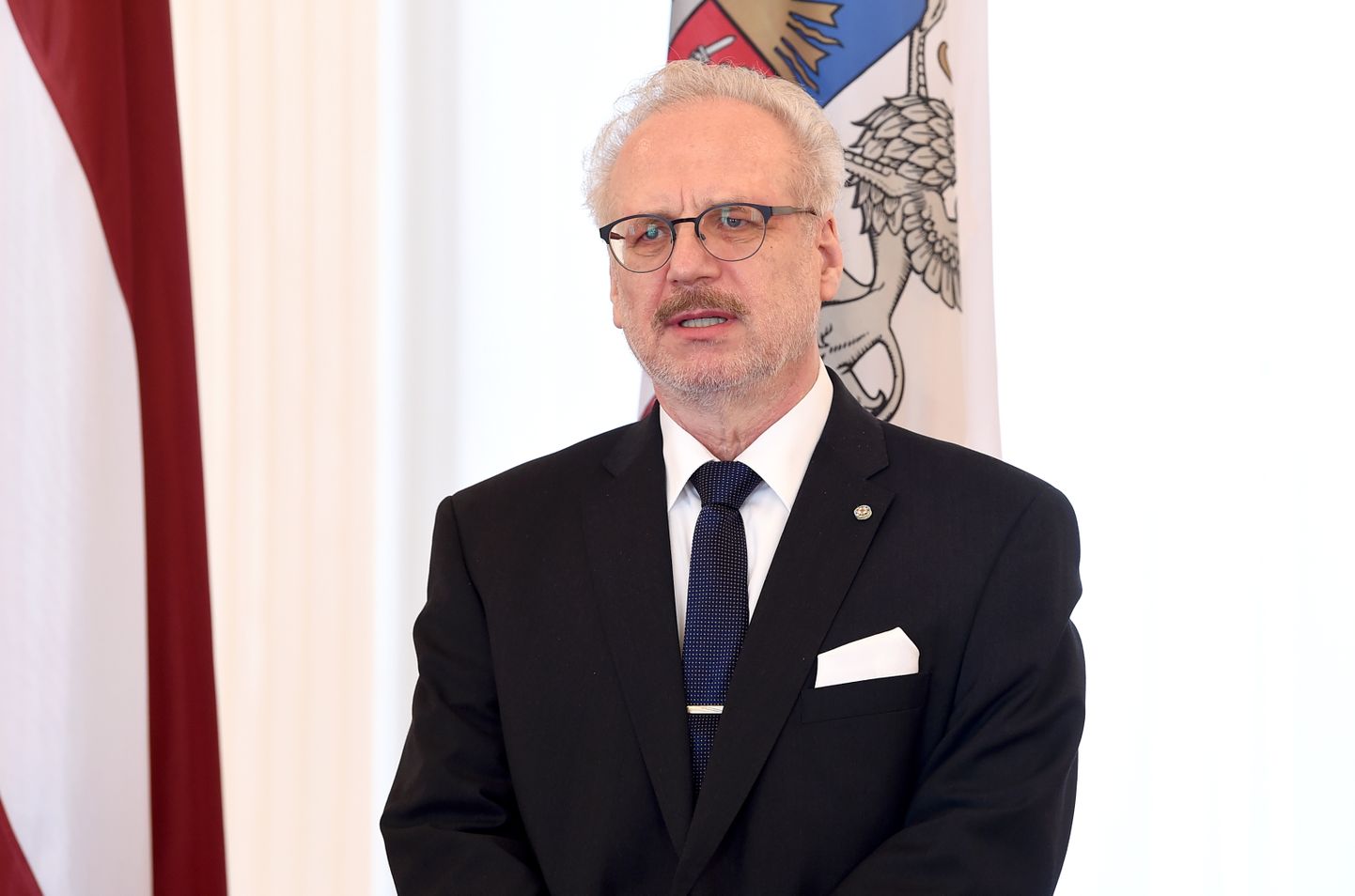 Valsts prezidents Egils Levits Triju Zvaigžņu ordeņa pasniegšanas ceremonijas laikā Rīgas pilī.