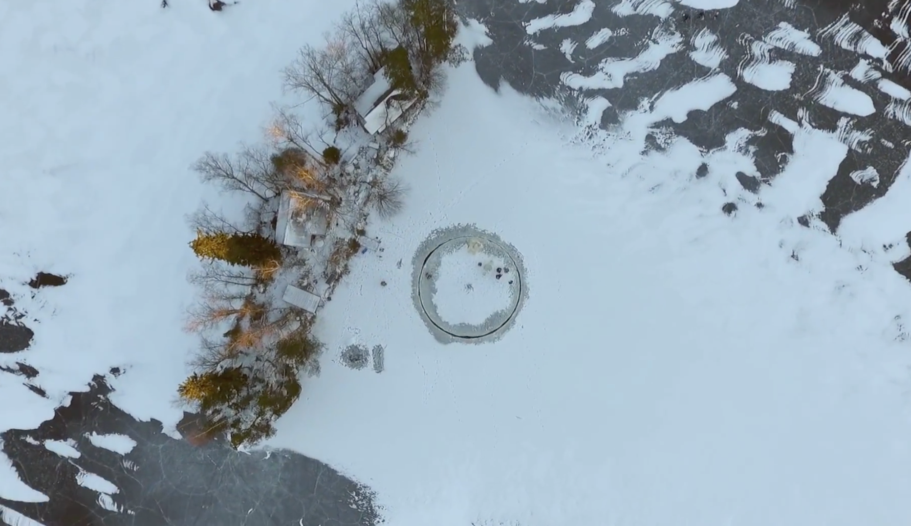Leiutaja, teaduskirjanik Janne Käpylehto innovaatiline jääkarusell õhust vaadatuna