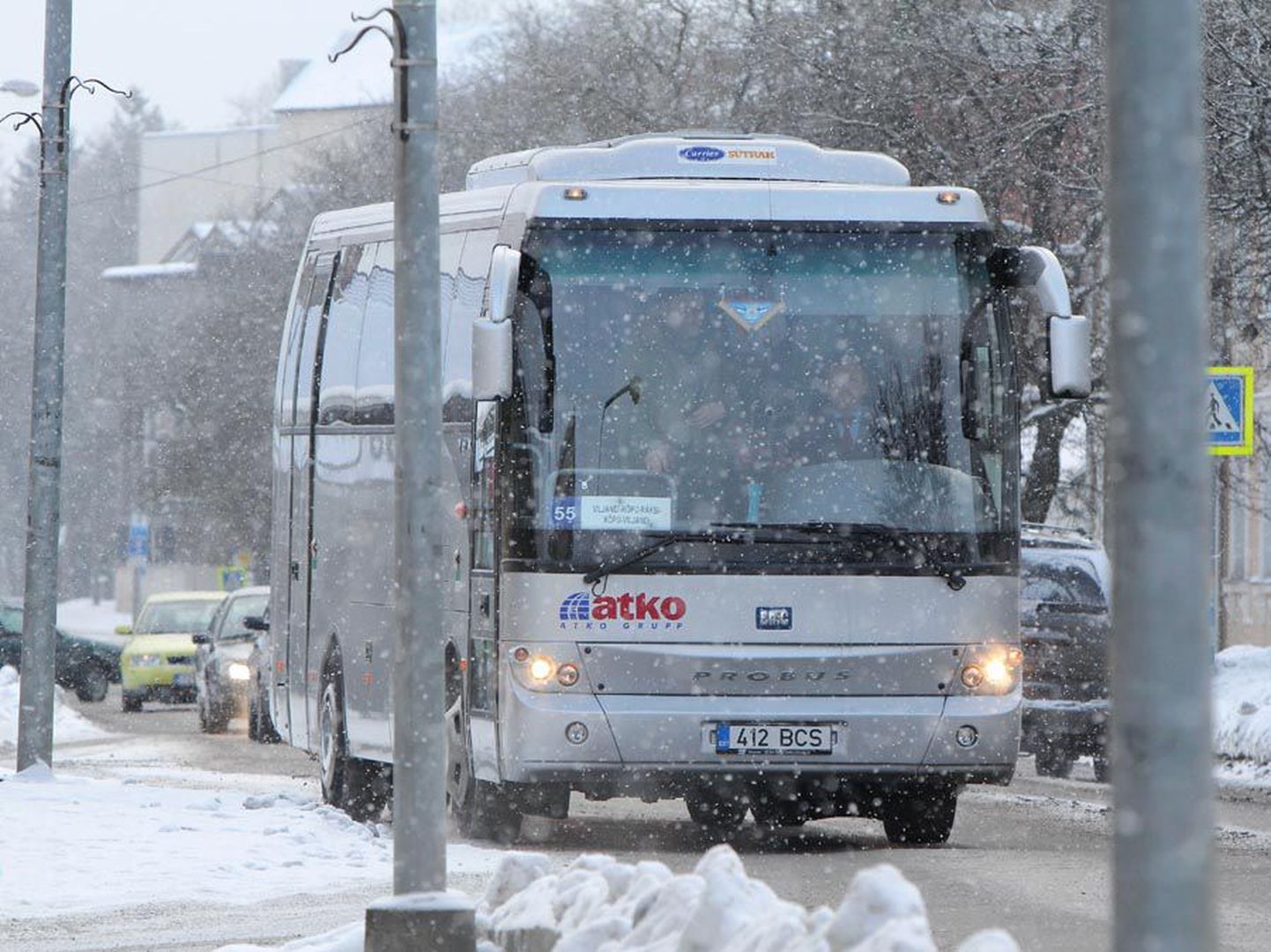 Uus üldtöökokkulepe kergitab bussijuhtide palkasid. Nii ka Viljandimaal.