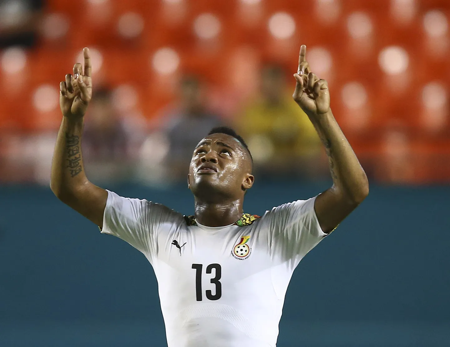 Jordan Ayew väravat tähistamas.