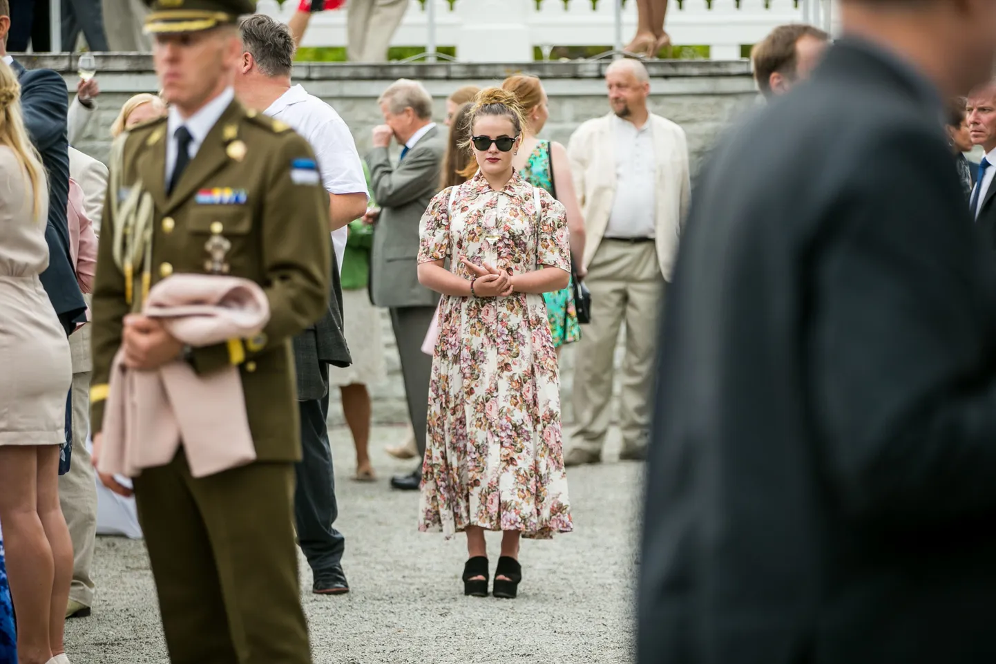 Presidendi vastuvõtt Kadrioru lossi roosiaias.