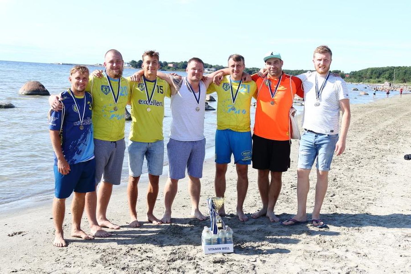 Viljandi HC vapper koosseis vormistas Viimsis peetud Eesti meistrivõistluste kolmandal etapil meeste arvestuses hõbeda.