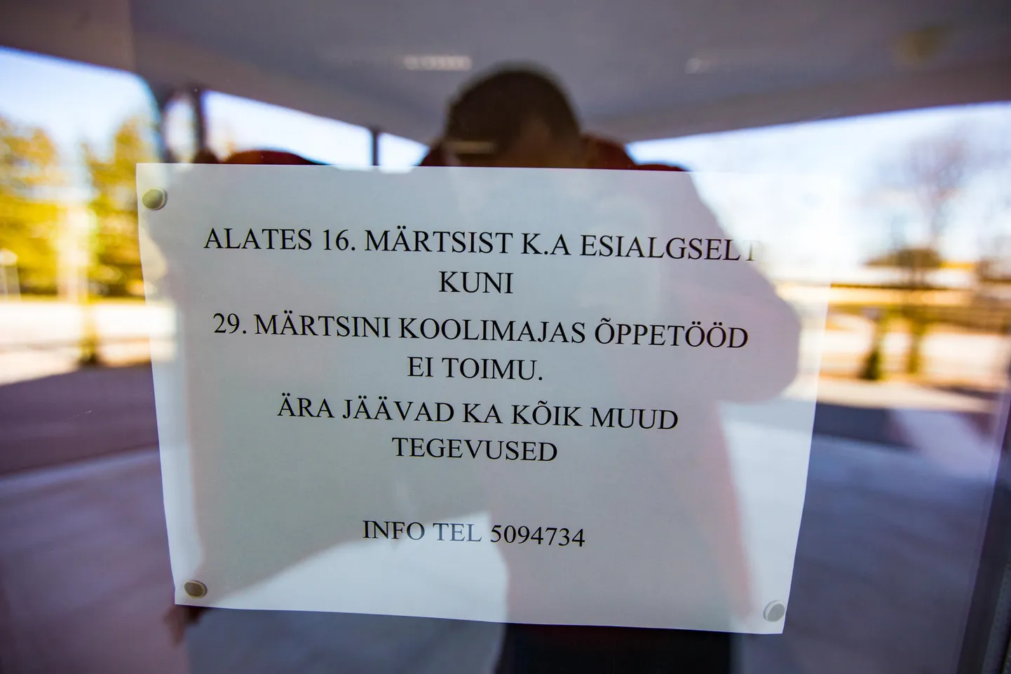 Suletud koolid, Koroona viirus, koolid, teate sildid