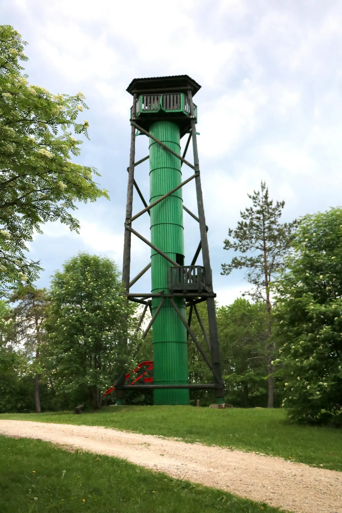 Põhja-Eesti kõrgeimas tipus asuv Emumäe vaatetorn.
