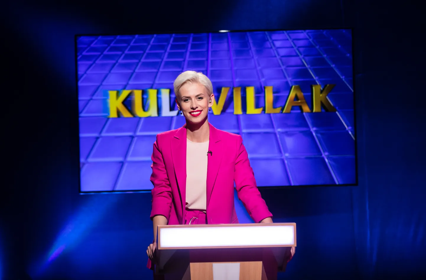 Eeva Esse, Kuldvillak