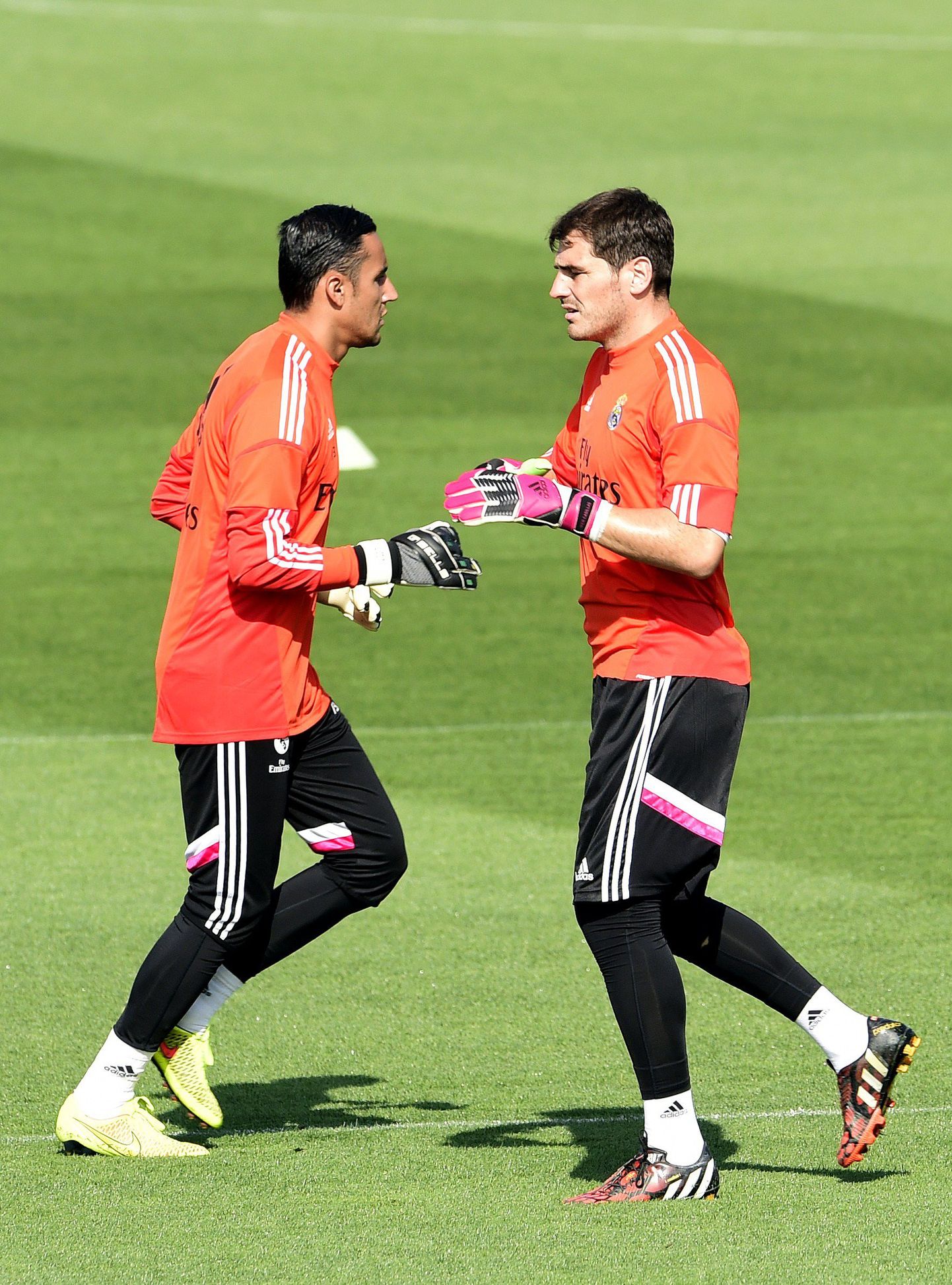 Keylor Navas (vasakul)ja Iker Casillas.