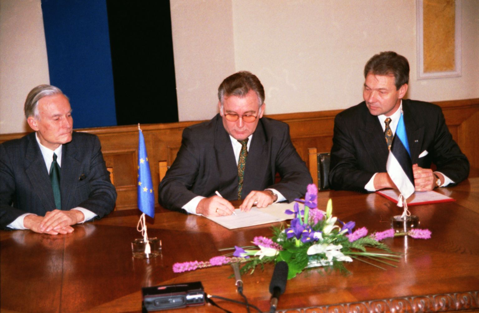 24. november 1995. Eesti esitas avalduse Euroopa Liitu astumiseks.