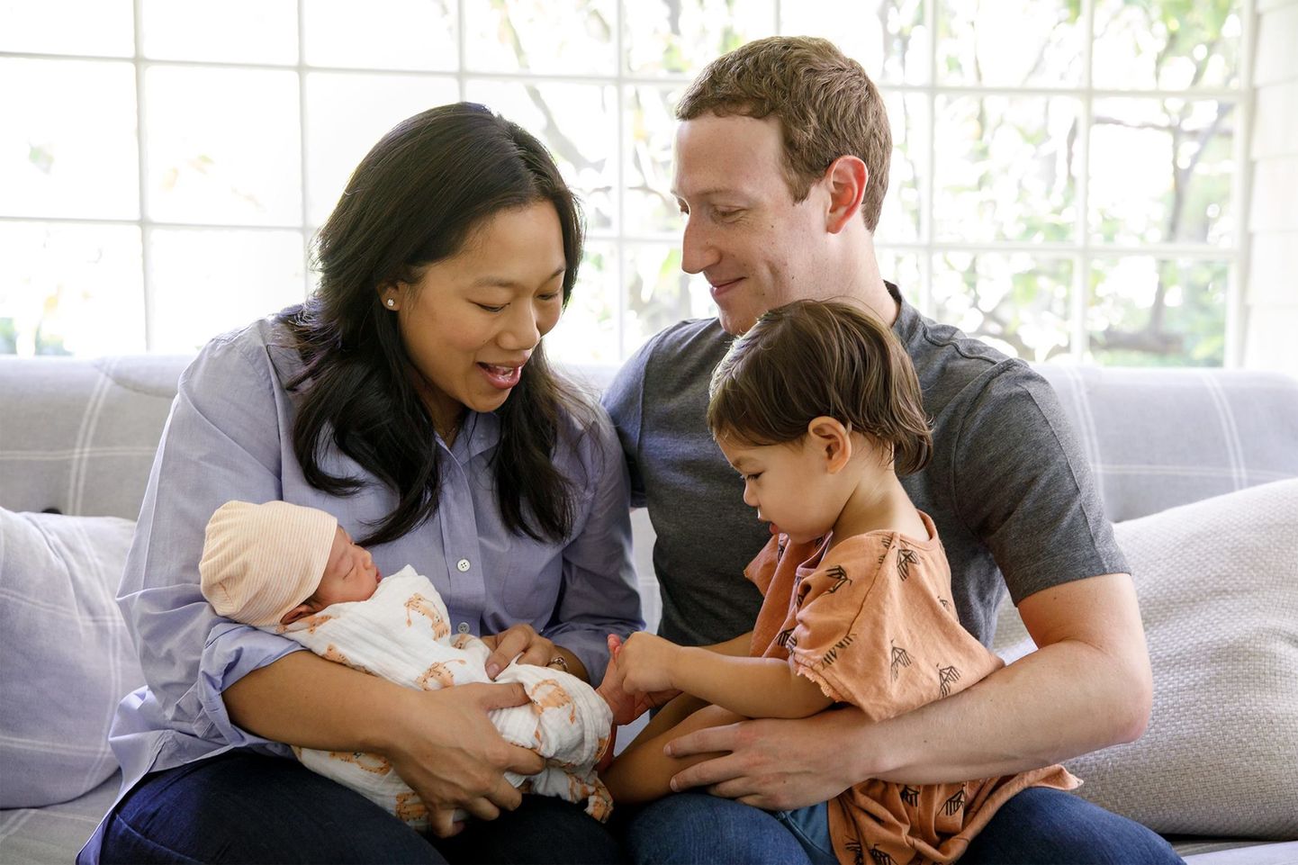 Facebooki looja Mark Zuckerberg ja tema abikaasa Priscilla said teise tütre