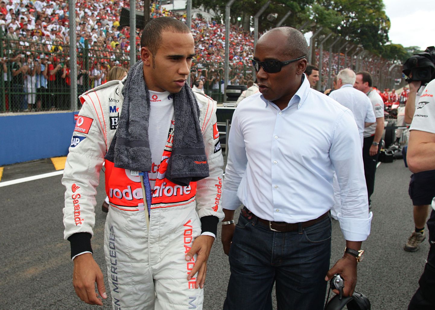 Lewis Hamilton (vasakul) oma isa Anthony Hamiltoniga.
