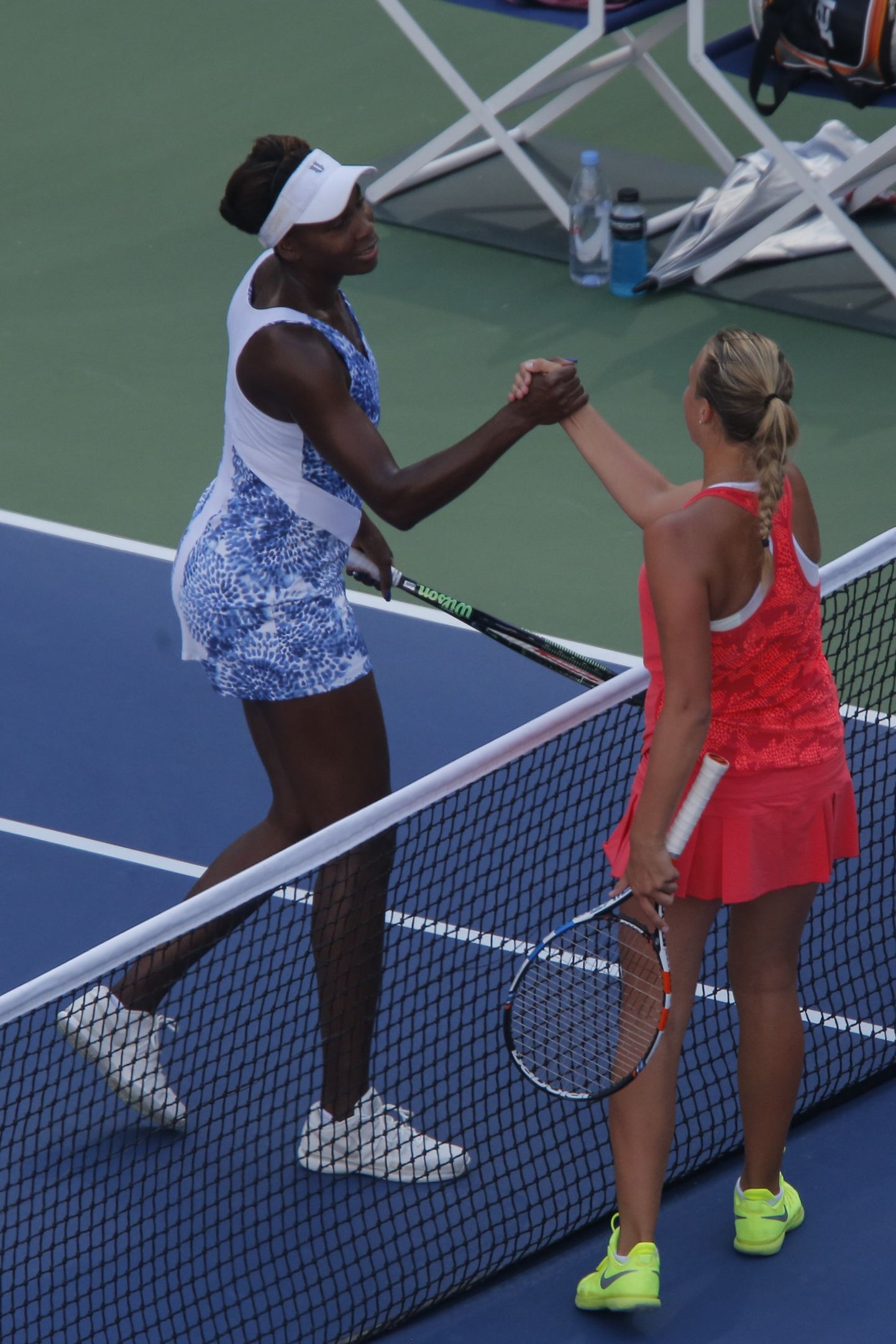 US Openil 2015 tegi Anett Kontaveit suure läbimurde, jõudes 16 parema hulka. Seal peatas ta tee Venus Williams.