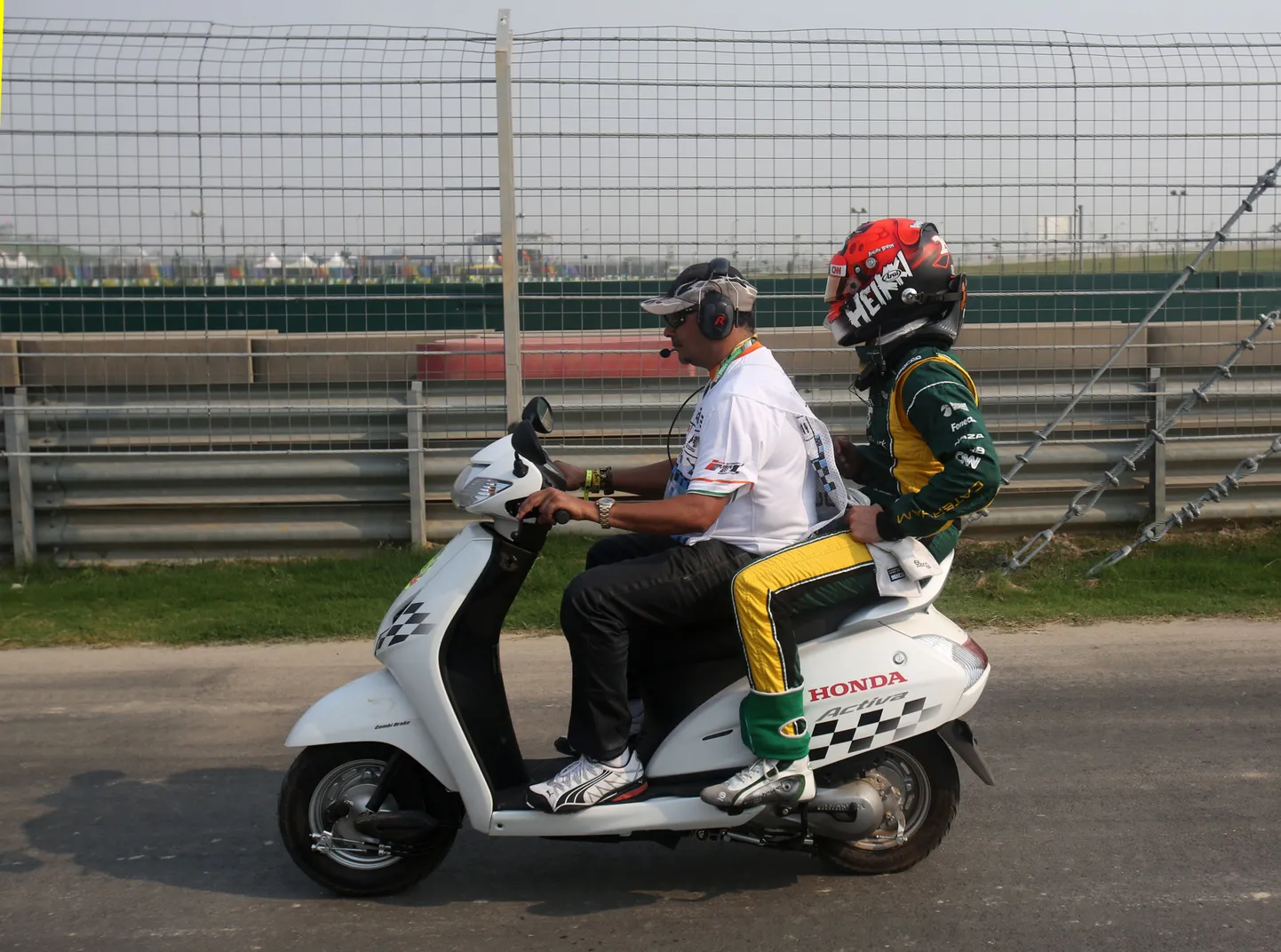 Heikki Kovalainen (paremal).